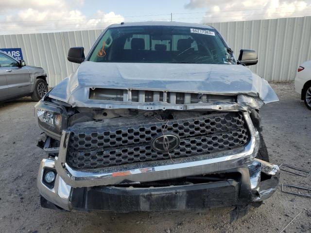 Photo 4 VIN: 5TFRM5F19JX131817 - TOYOTA TUNDRA 