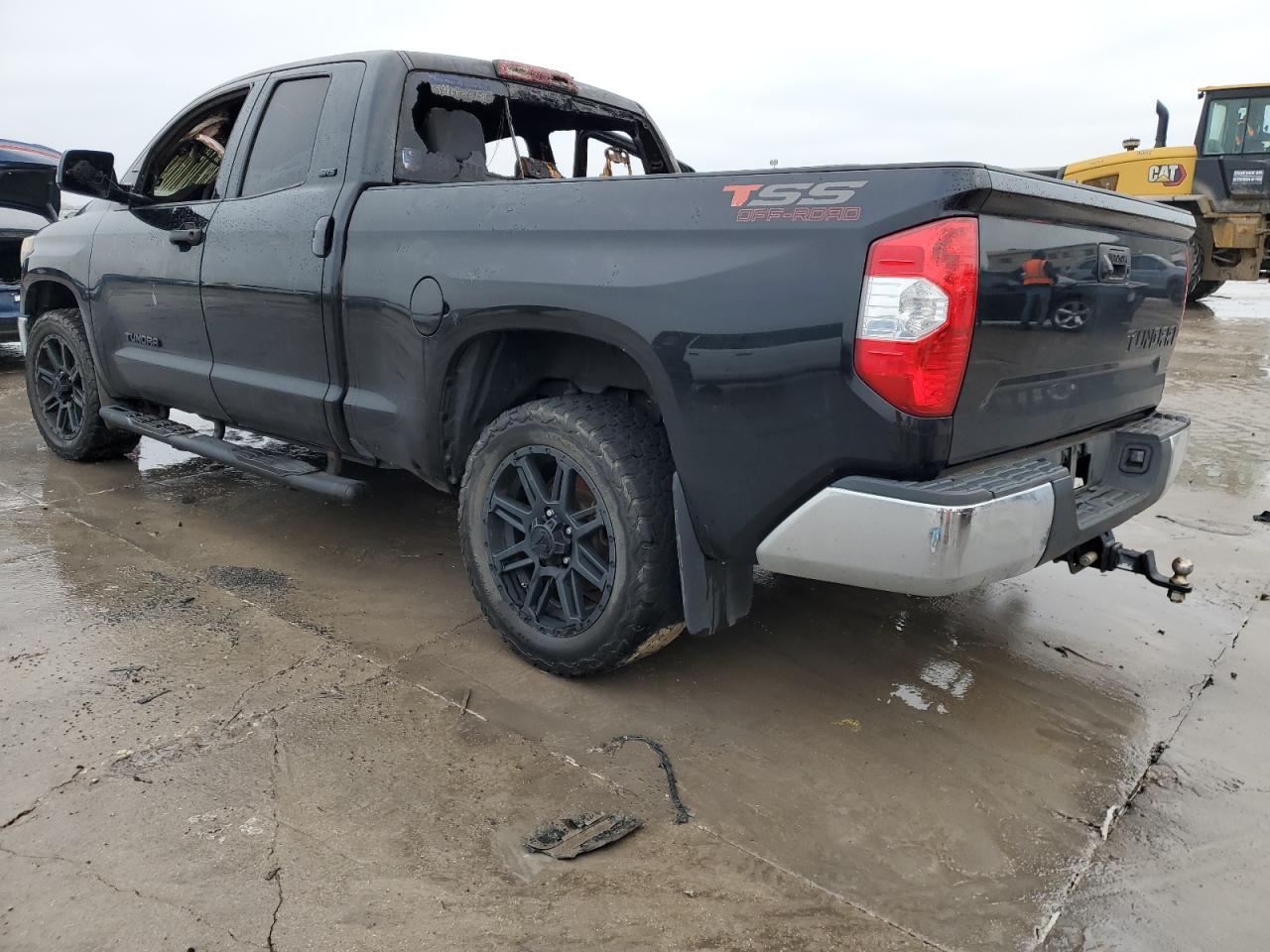 Photo 1 VIN: 5TFRM5F19JX133535 - TOYOTA TUNDRA 