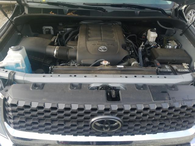 Photo 6 VIN: 5TFRM5F19KX139594 - TOYOTA TUNDRA DOU 