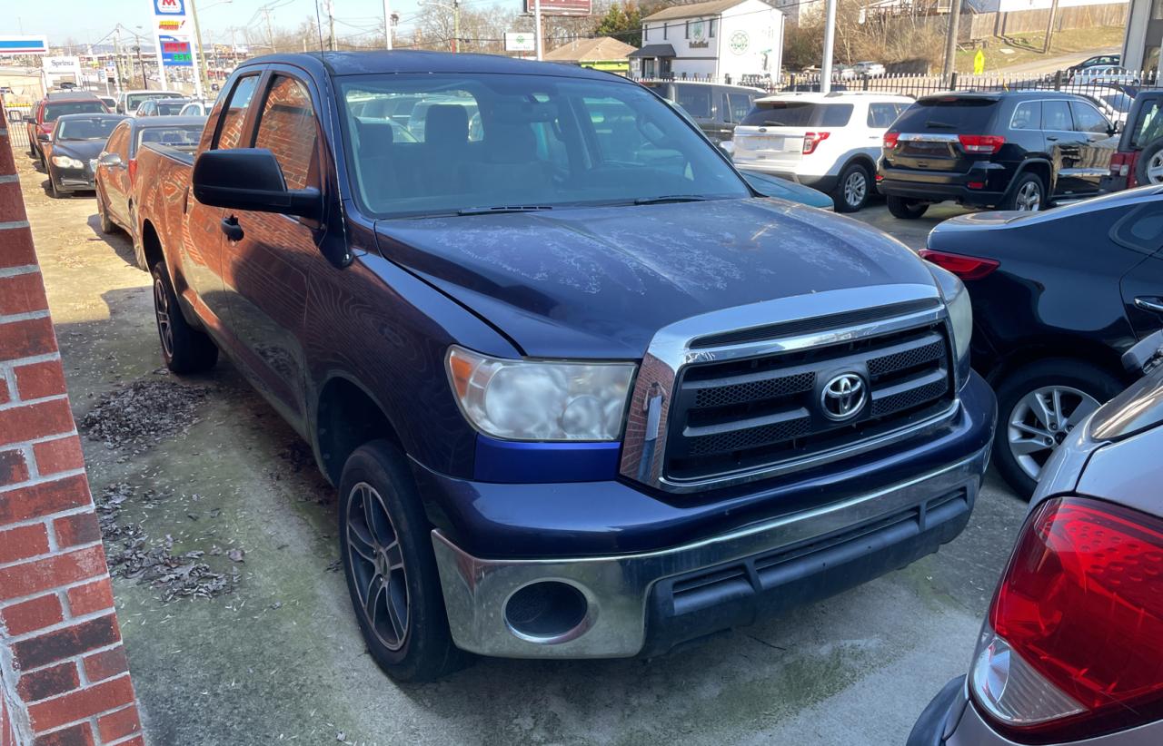 Photo 1 VIN: 5TFRM5F1XBX024275 - TOYOTA TUNDRA 