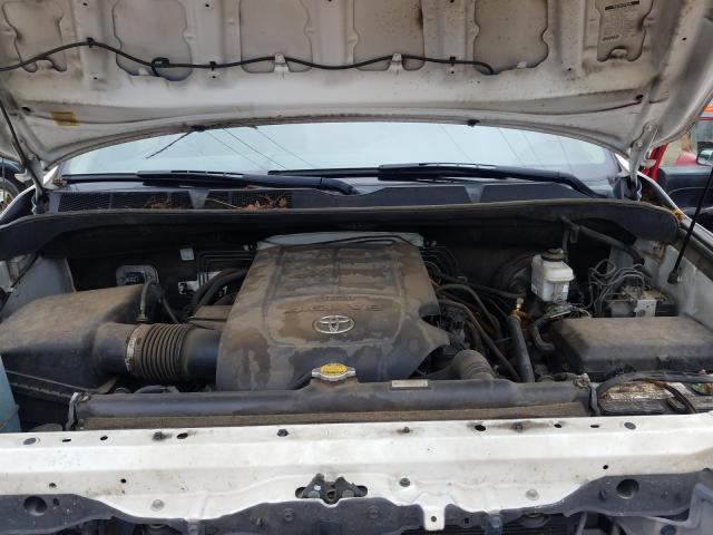 Photo 6 VIN: 5TFRM5F1XCX050585 - TOYOTA TUNDRA DOU 