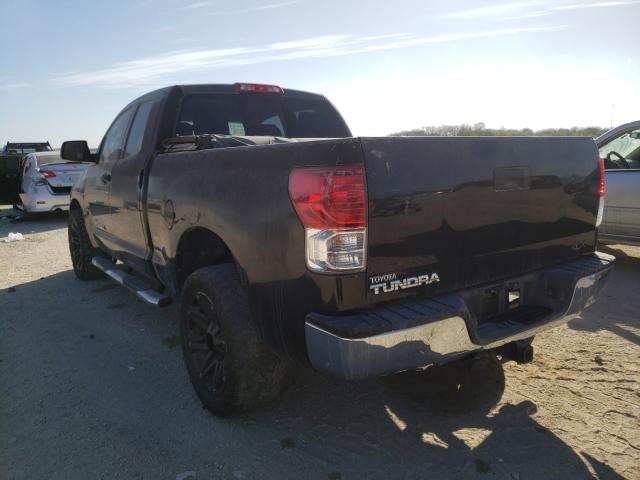 Photo 2 VIN: 5TFRM5F1XDX052287 - TOYOTA TUNDRA DOU 