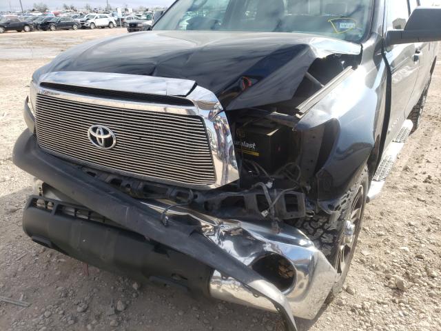 Photo 8 VIN: 5TFRM5F1XDX054640 - TOYOTA TUNDRA DOU 