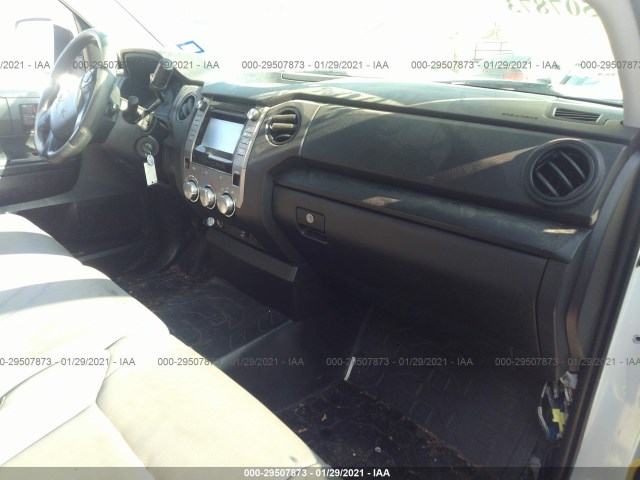 Photo 4 VIN: 5TFRM5F1XFX088192 - TOYOTA TUNDRA 2WD TRUCK 