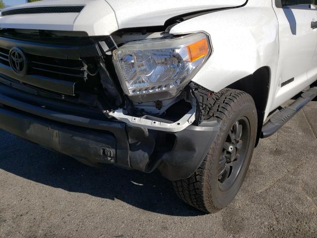 Photo 8 VIN: 5TFRM5F1XGX098271 - TOYOTA TUNDRA DOU 