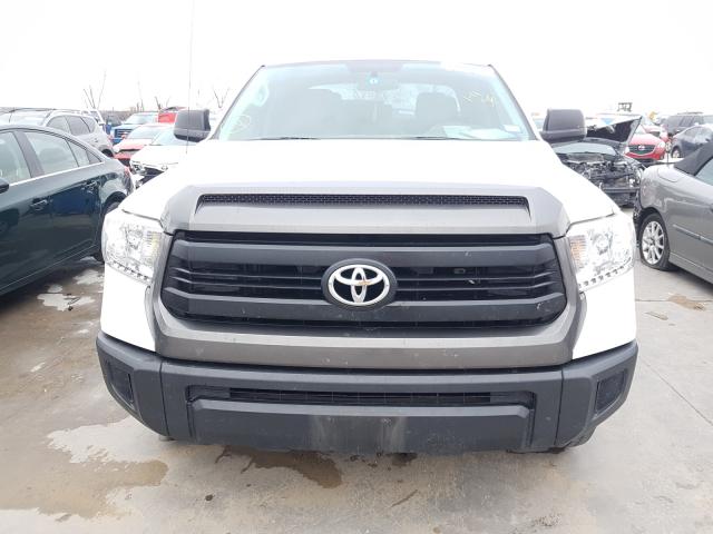 Photo 8 VIN: 5TFRM5F1XGX109141 - TOYOTA TUNDRA DOU 