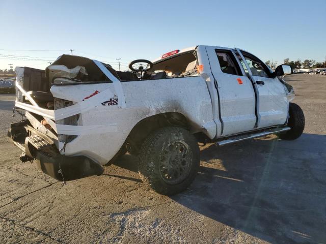 Photo 2 VIN: 5TFRM5F1XKX135649 - TOYOTA TUNDRA DOU 