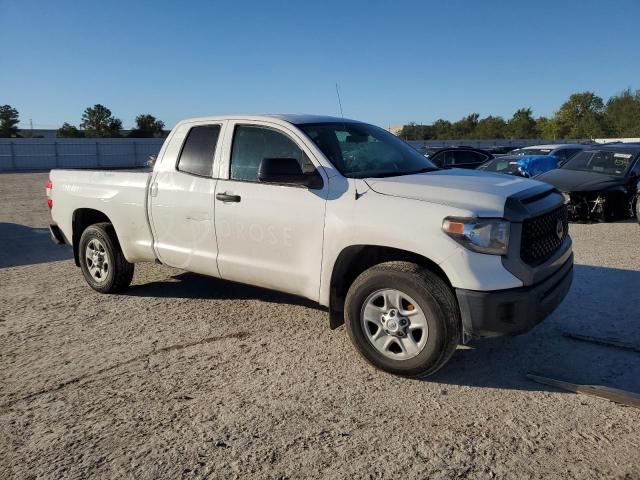 Photo 3 VIN: 5TFRM5F1XKX141581 - TOYOTA TUNDRA DOU 