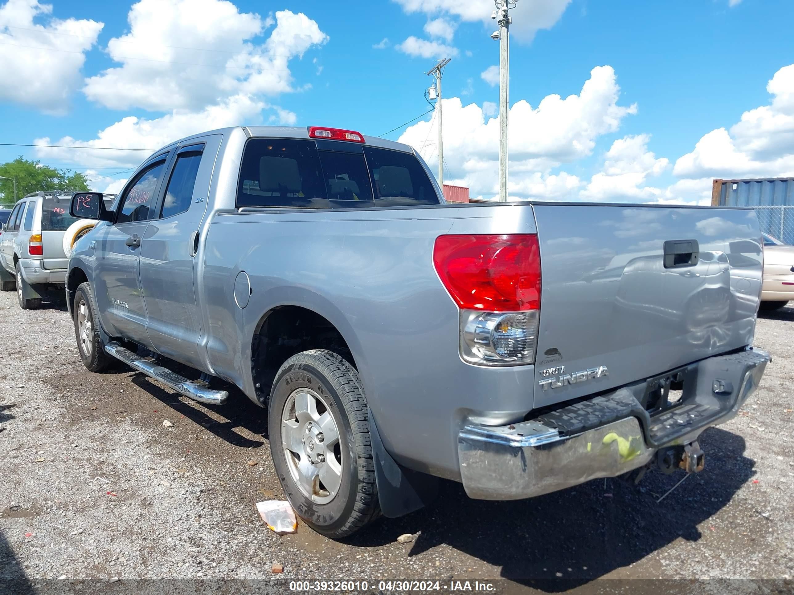 Photo 2 VIN: 5TFRT54127X009508 - TOYOTA TUNDRA 