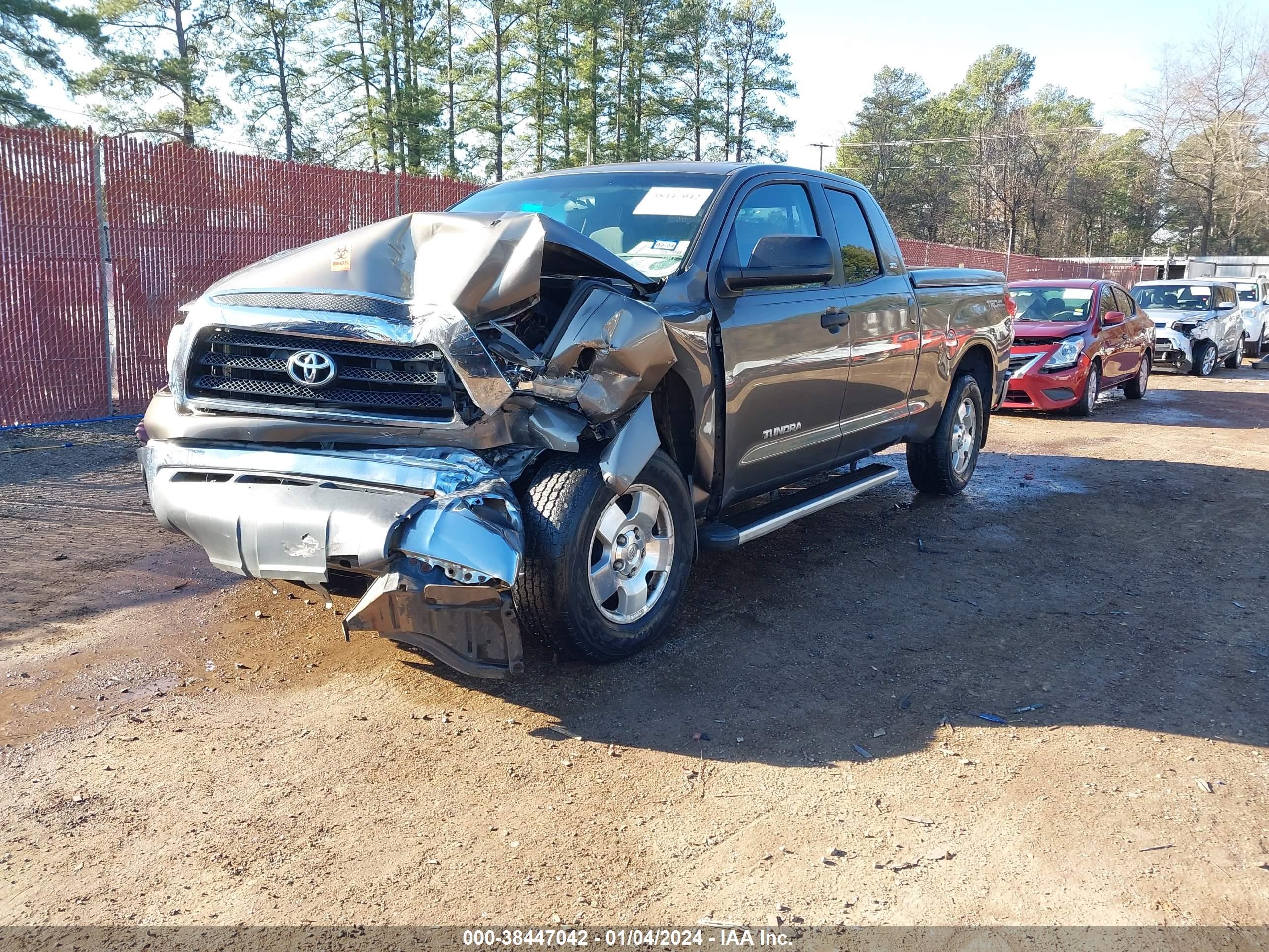 Photo 1 VIN: 5TFRT54137X005418 - TOYOTA TUNDRA 