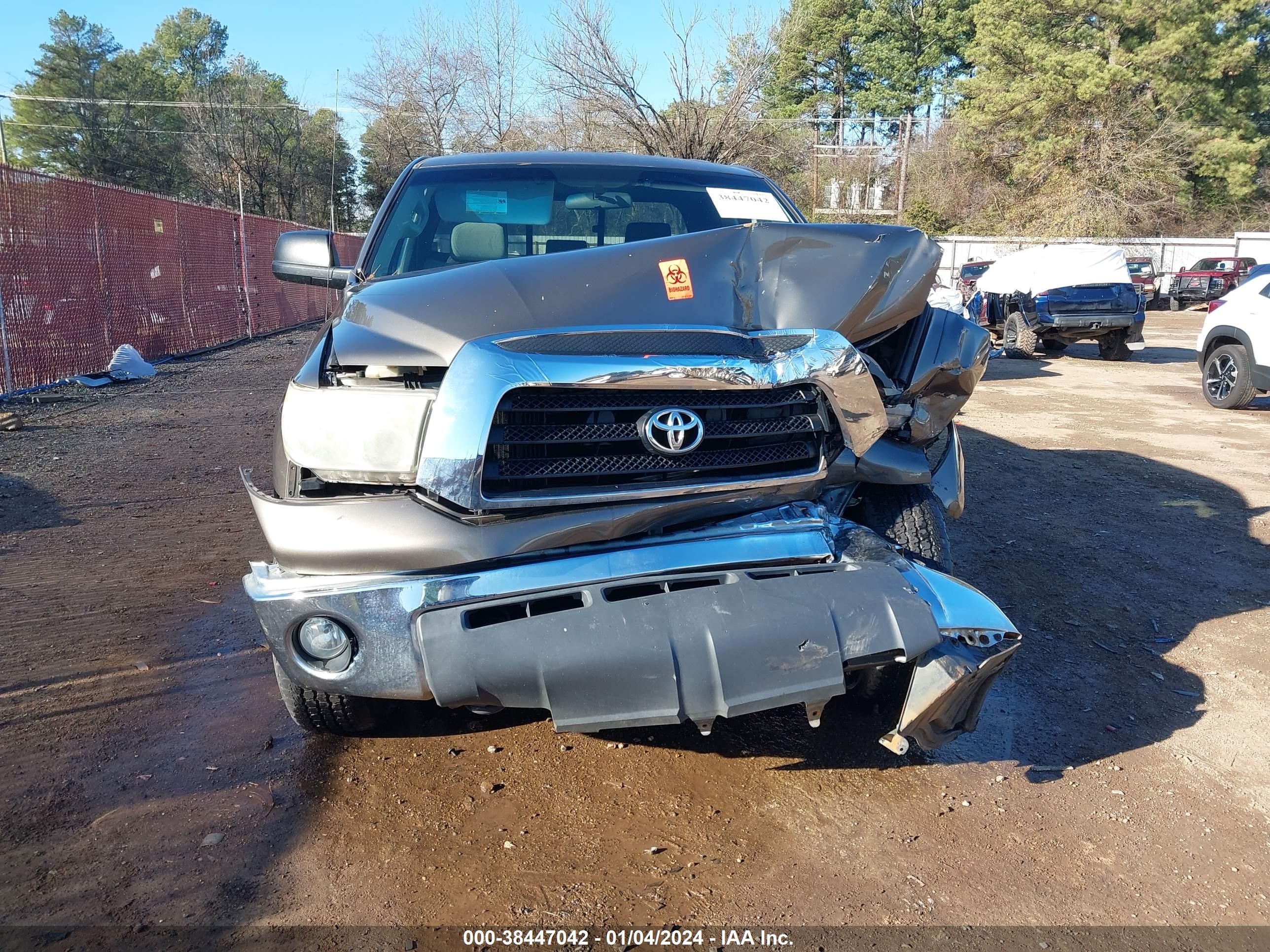 Photo 11 VIN: 5TFRT54137X005418 - TOYOTA TUNDRA 