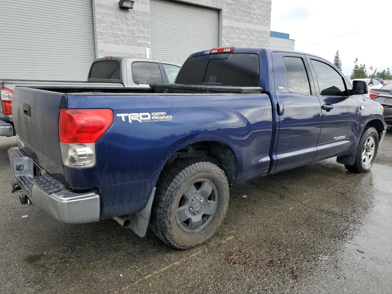 Photo 2 VIN: 5TFRT54147X010028 - TOYOTA TUNDRA 