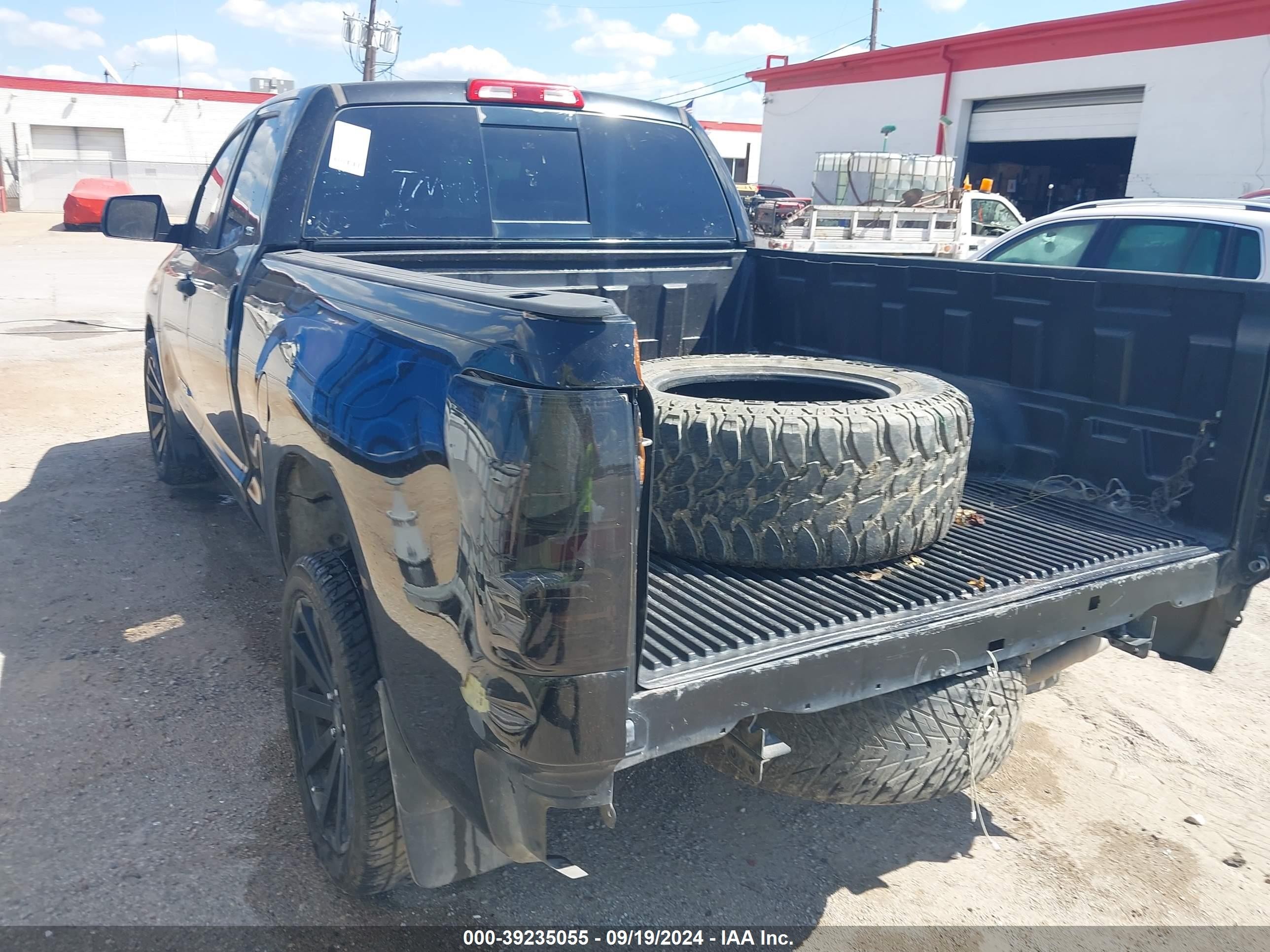 Photo 2 VIN: 5TFRT54147X012605 - TOYOTA TUNDRA 