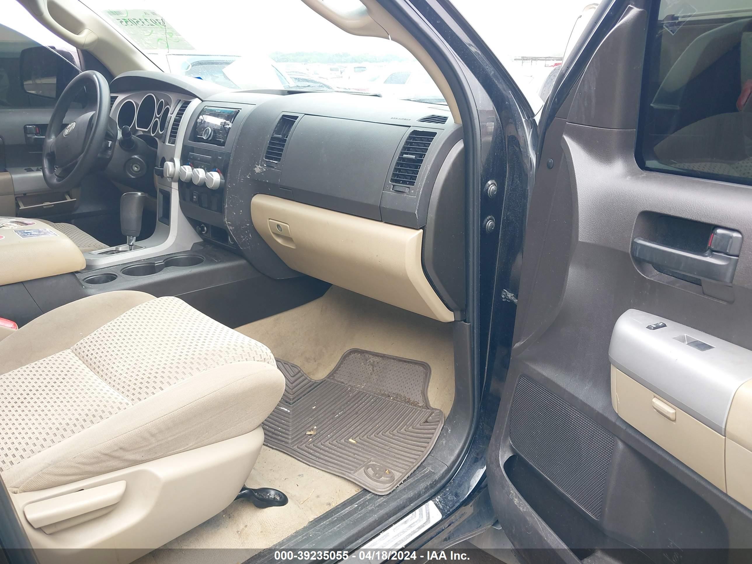 Photo 4 VIN: 5TFRT54147X012605 - TOYOTA TUNDRA 