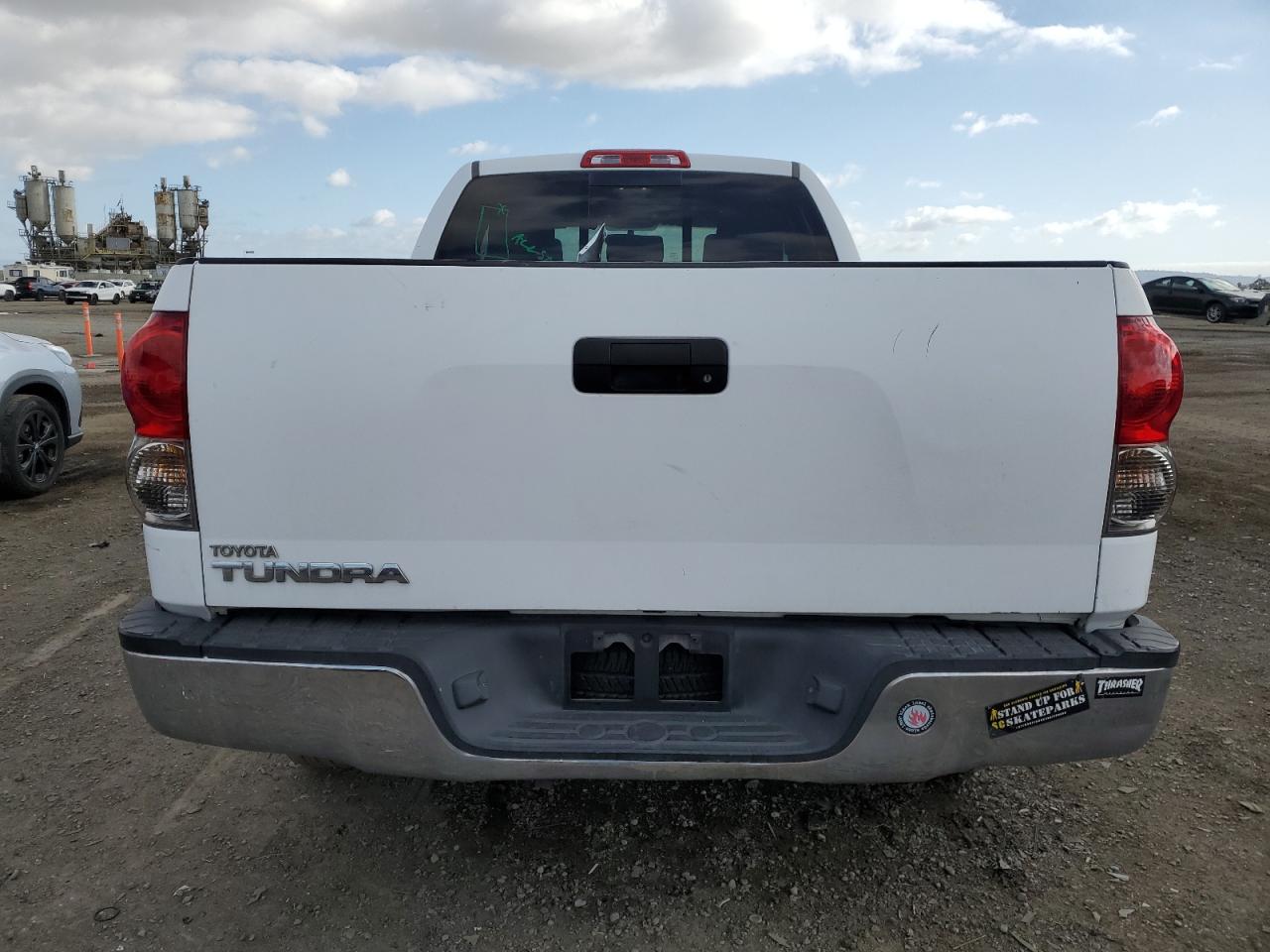 Photo 5 VIN: 5TFRT54148X022651 - TOYOTA TUNDRA 