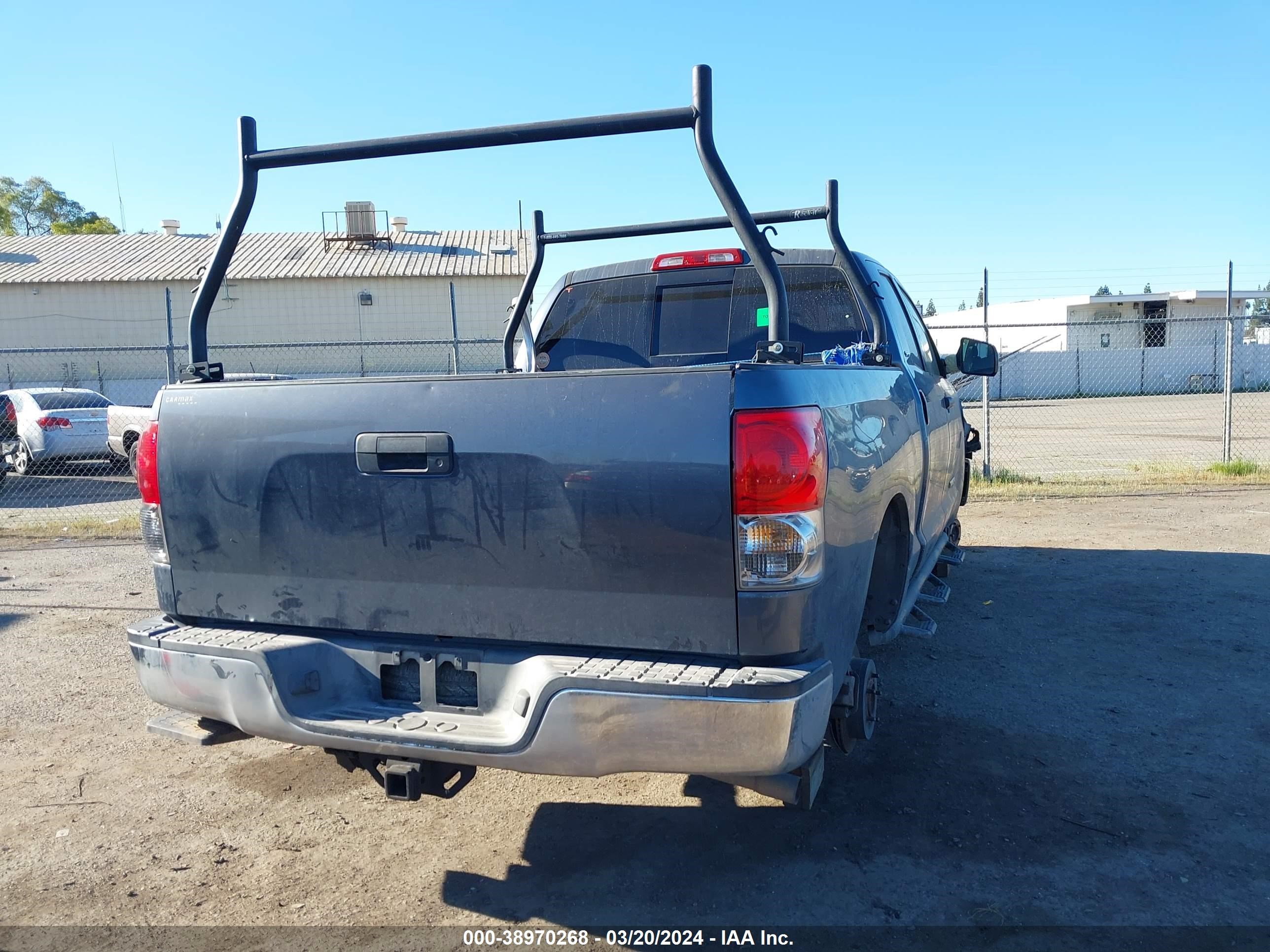 Photo 14 VIN: 5TFRT54157X010801 - TOYOTA TUNDRA 