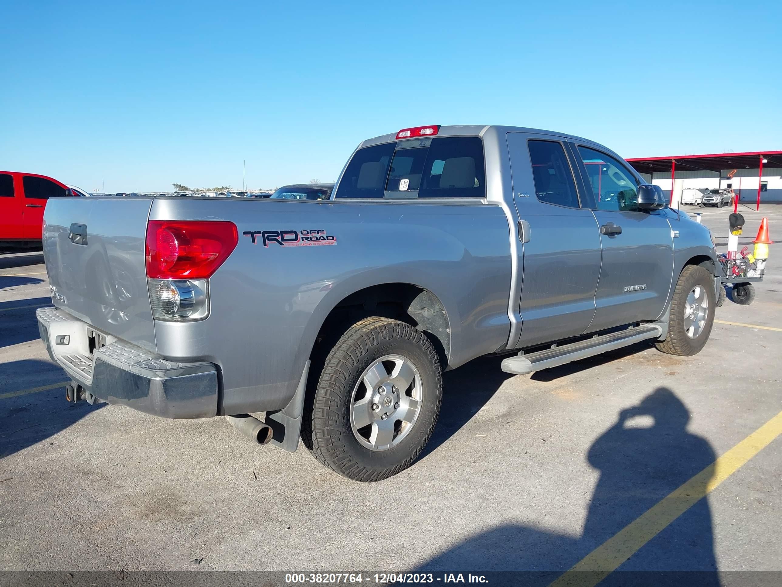 Photo 3 VIN: 5TFRT54157X011530 - TOYOTA TUNDRA 