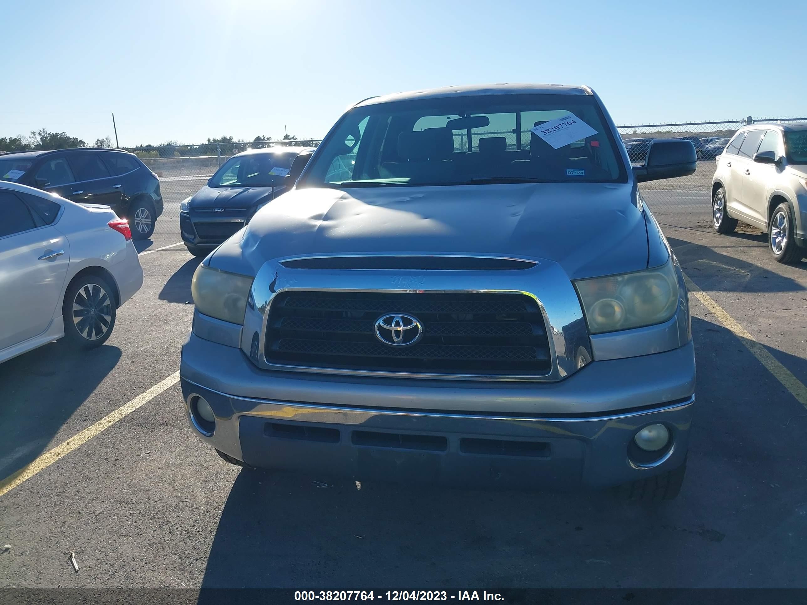 Photo 5 VIN: 5TFRT54157X011530 - TOYOTA TUNDRA 