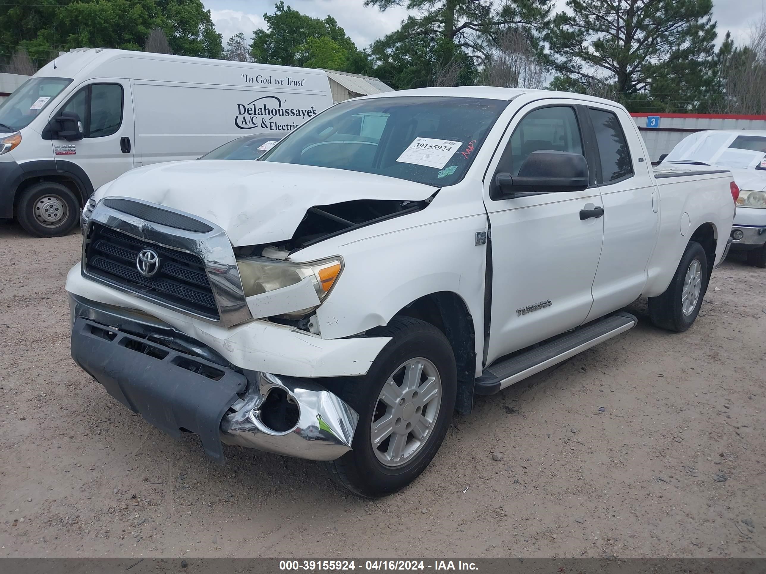 Photo 1 VIN: 5TFRT541X7X004542 - TOYOTA TUNDRA 