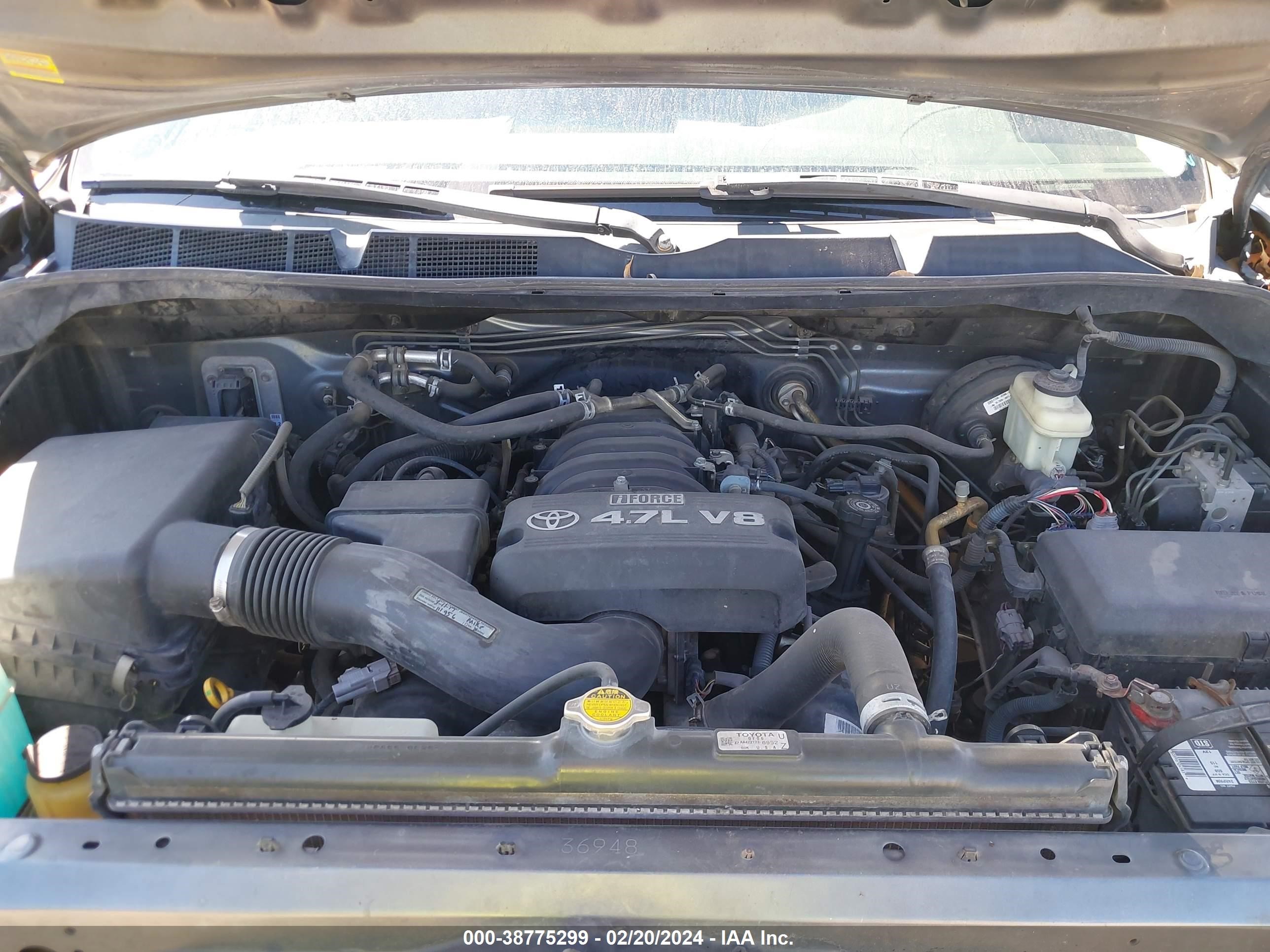 Photo 9 VIN: 5TFRT541X8X022590 - TOYOTA TUNDRA 