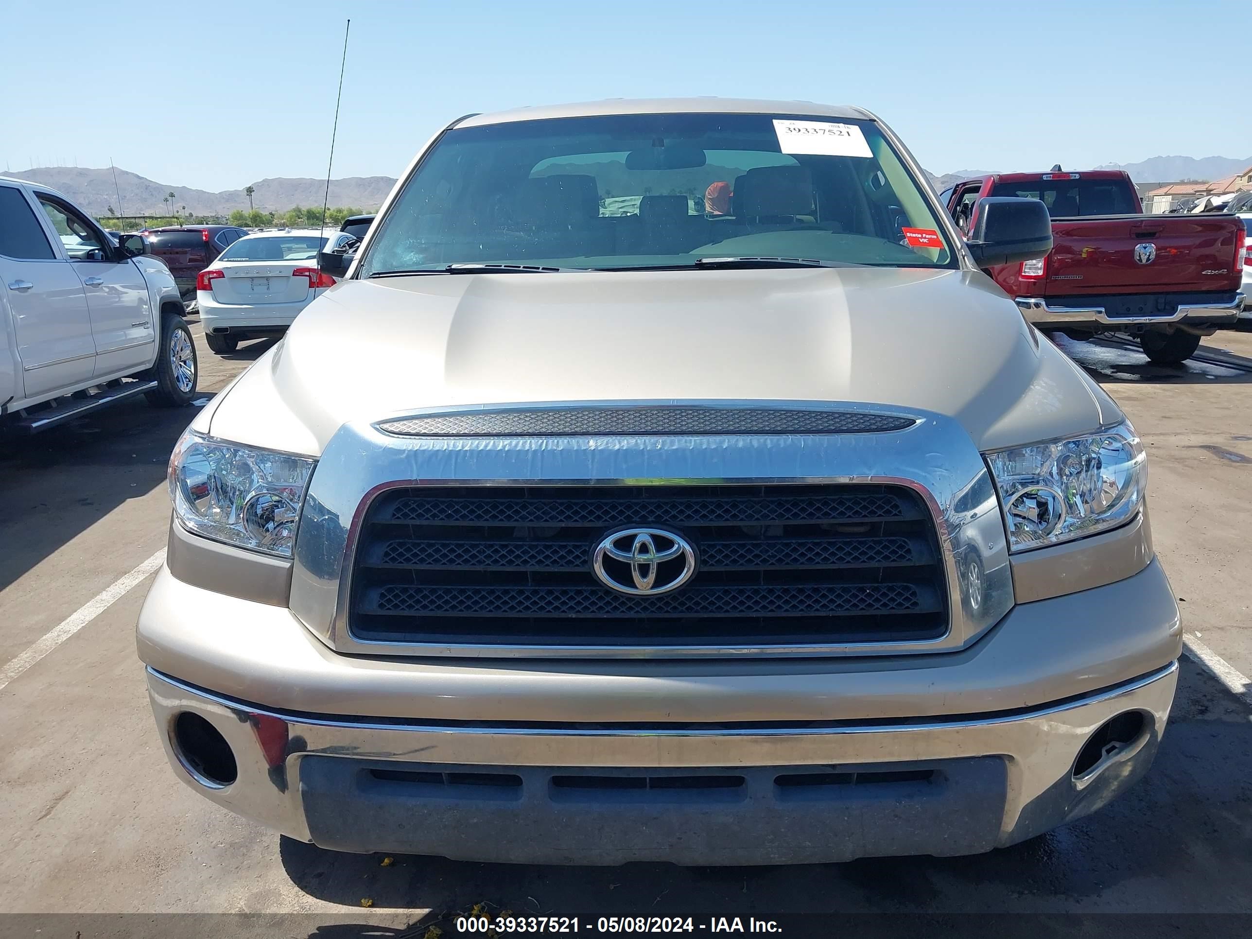 Photo 11 VIN: 5TFRU54118X014505 - TOYOTA TUNDRA 