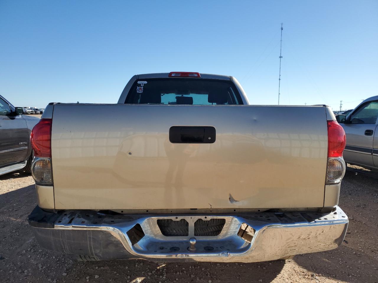 Photo 5 VIN: 5TFRU54127X006525 - TOYOTA TUNDRA 