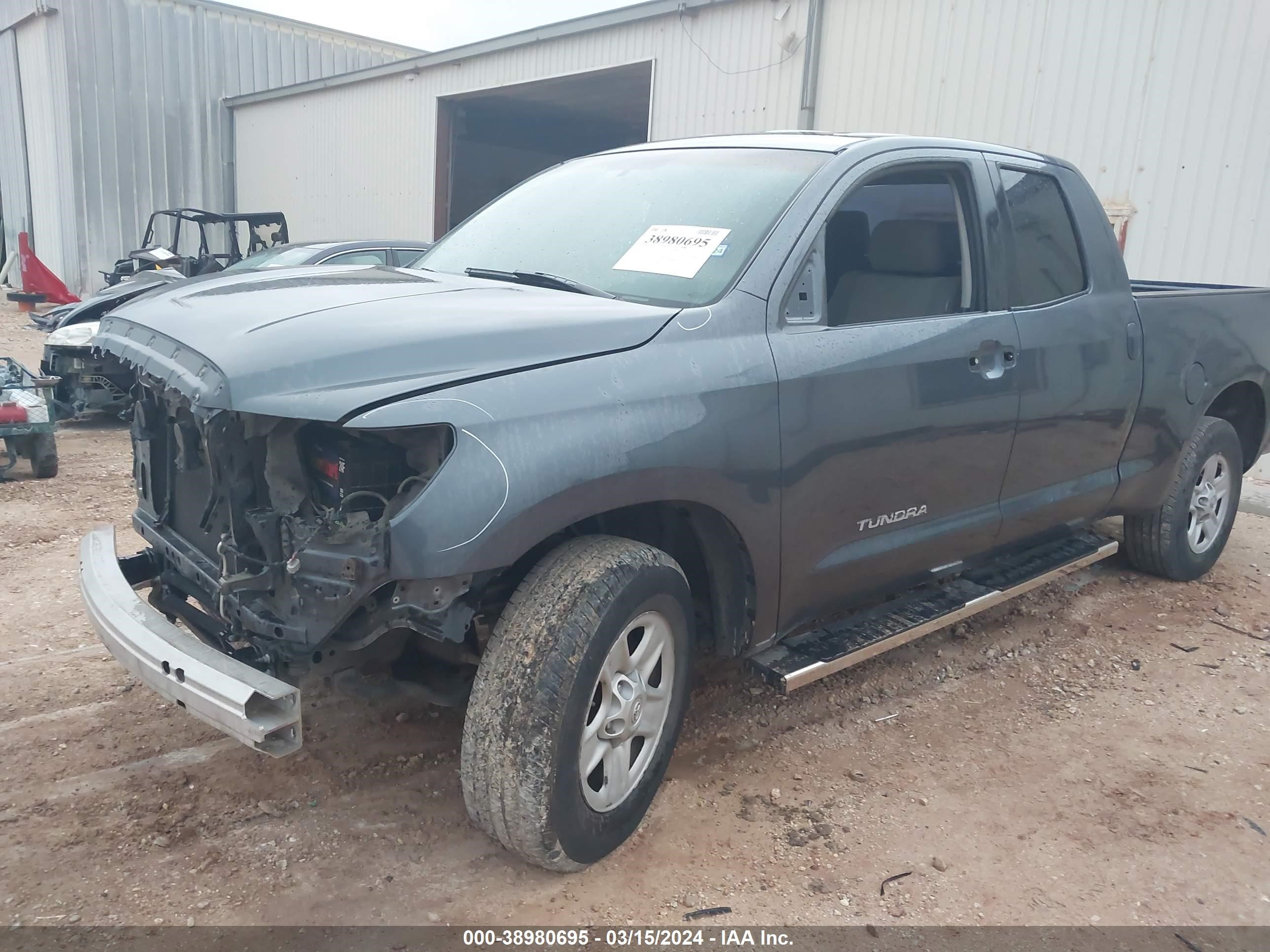 Photo 13 VIN: 5TFRU54158X010490 - TOYOTA TUNDRA 