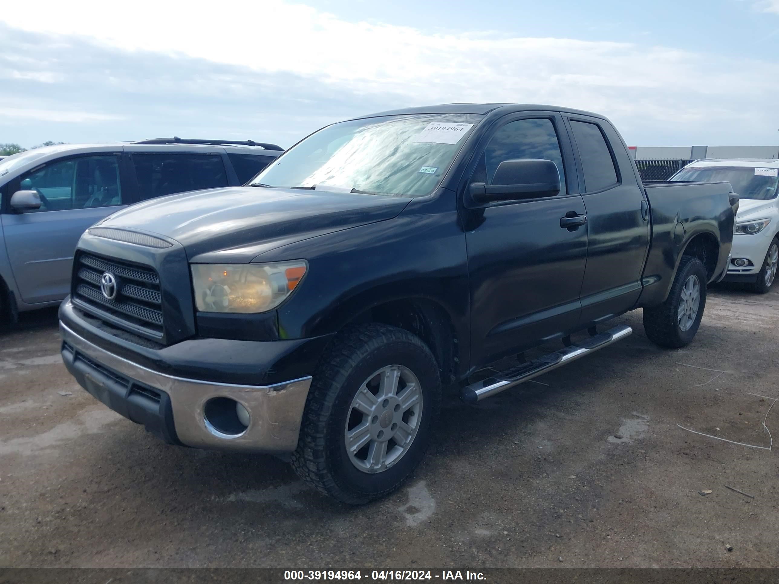 Photo 5 VIN: 5TFRU54168X014371 - TOYOTA TUNDRA 