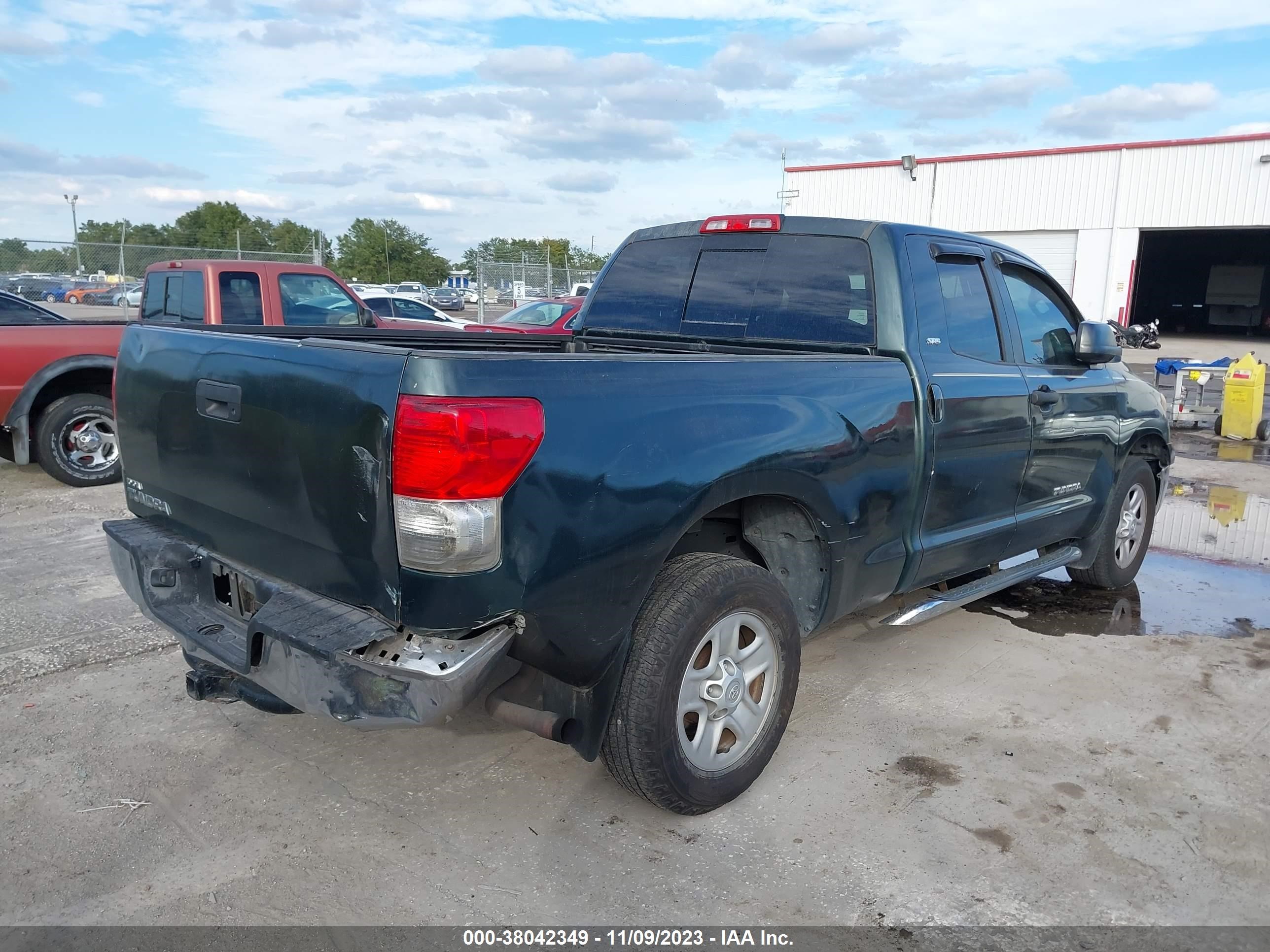 Photo 3 VIN: 5TFRU54168X017058 - TOYOTA TUNDRA 