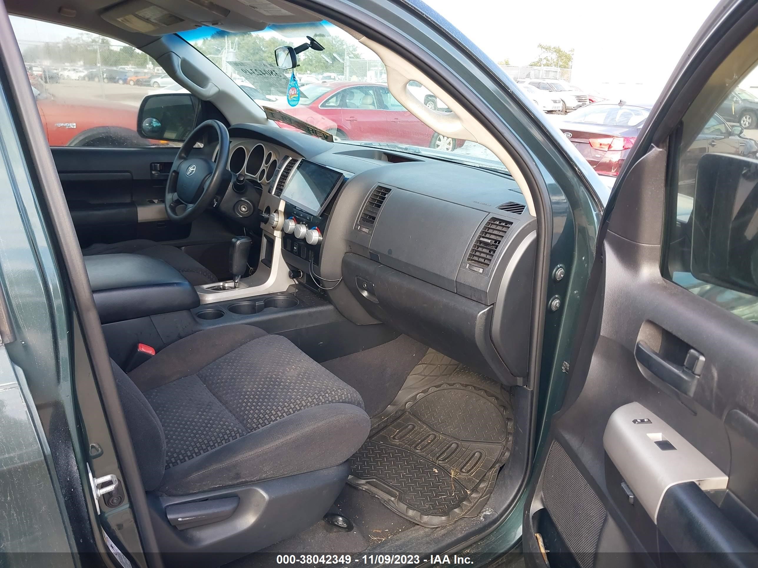 Photo 4 VIN: 5TFRU54168X017058 - TOYOTA TUNDRA 