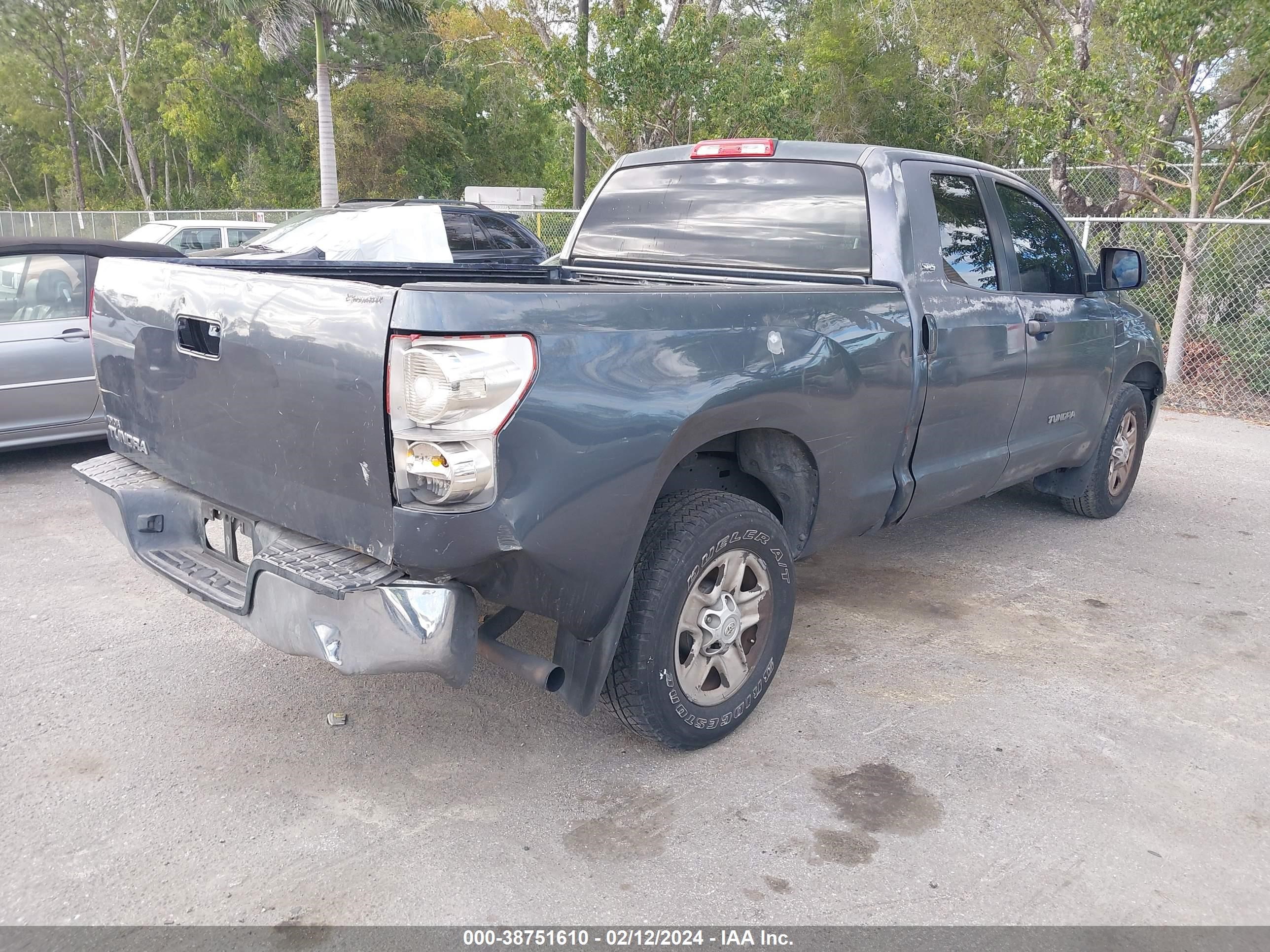 Photo 4 VIN: 5TFRU54178X010135 - TOYOTA TUNDRA 