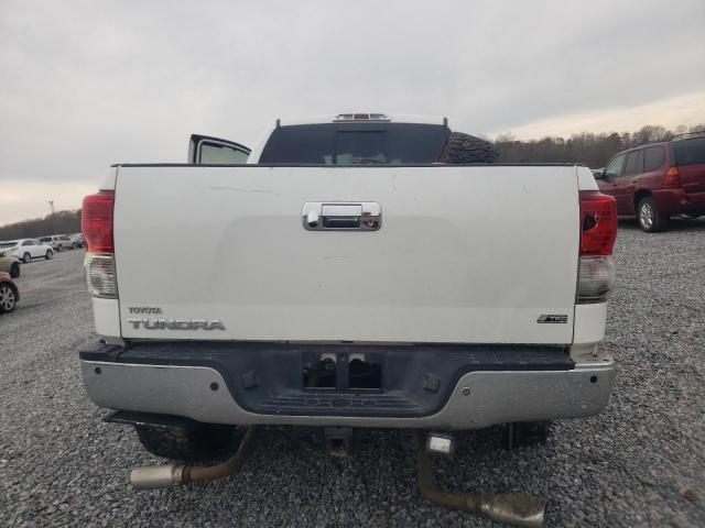 Photo 5 VIN: 5TFRU541X8X012266 - TOYOTA TUNDRA DOU 