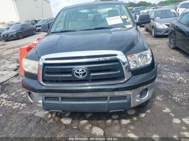 Photo 5 VIN: 5TFRU5F10BX025564 - TOYOTA TUNDRA 