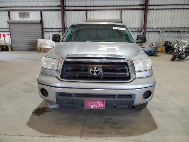 Photo 4 VIN: 5TFRU5F11AX021876 - TOYOTA TUNDRA 