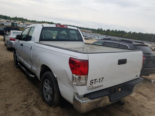 Photo 2 VIN: 5TFRU5F11CX026742 - TOYOTA TUNDRA DOU 