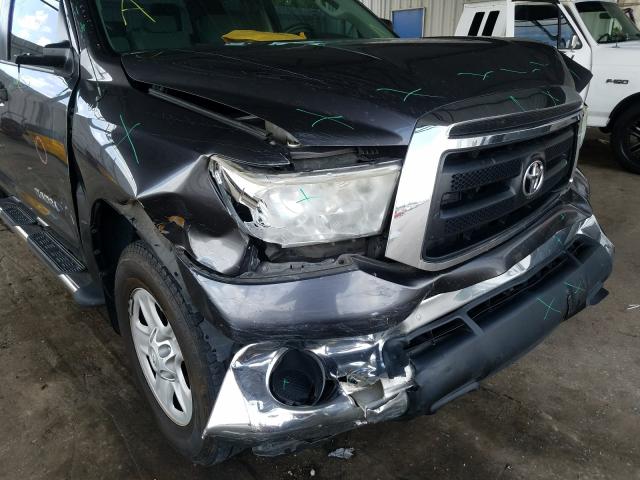 Photo 8 VIN: 5TFRU5F12BX024271 - TOYOTA TUNDRA DOU 