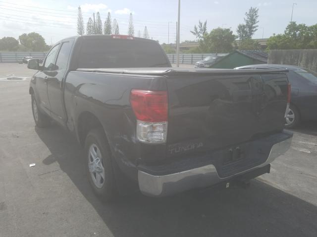 Photo 2 VIN: 5TFRU5F13AX022933 - TOYOTA TUNDRA DOU 