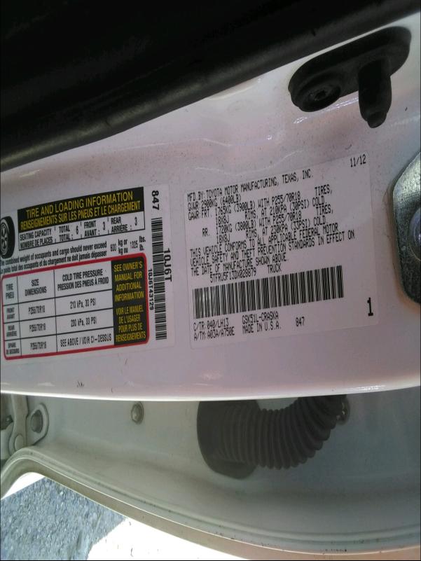 Photo 9 VIN: 5TFRU5F13DX028879 - TOYOTA TUNDRA DOU 