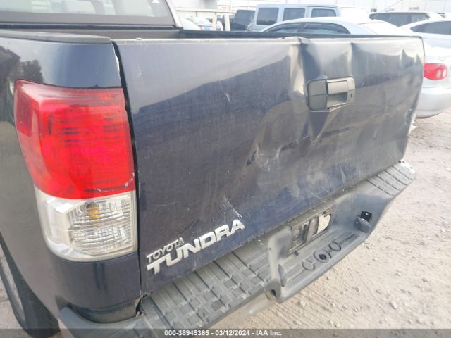 Photo 5 VIN: 5TFRU5F15AX021041 - TOYOTA TUNDRA 