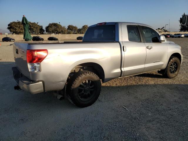 Photo 2 VIN: 5TFRU5F16AX022537 - TOYOTA TUNDRA DOU 