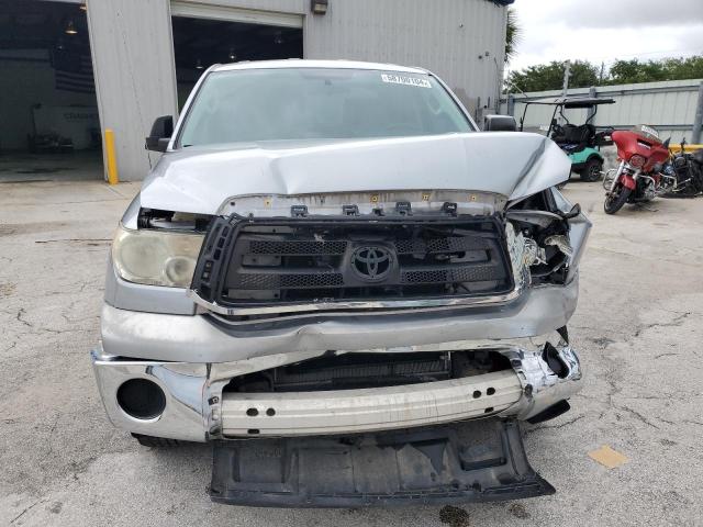 Photo 4 VIN: 5TFRU5F17CX026373 - TOYOTA TUNDRA 