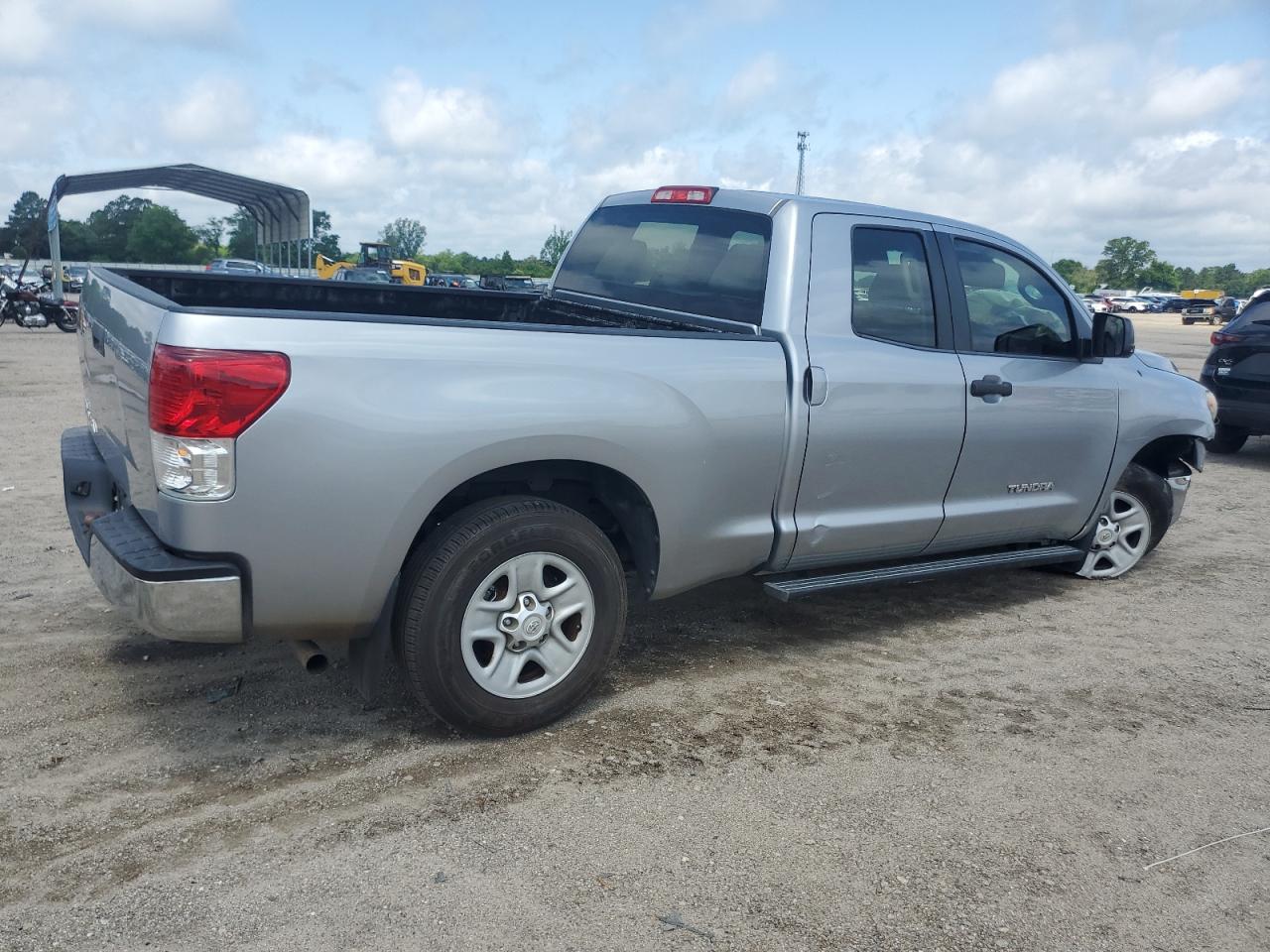 Photo 2 VIN: 5TFRU5F17DX030358 - TOYOTA TUNDRA 