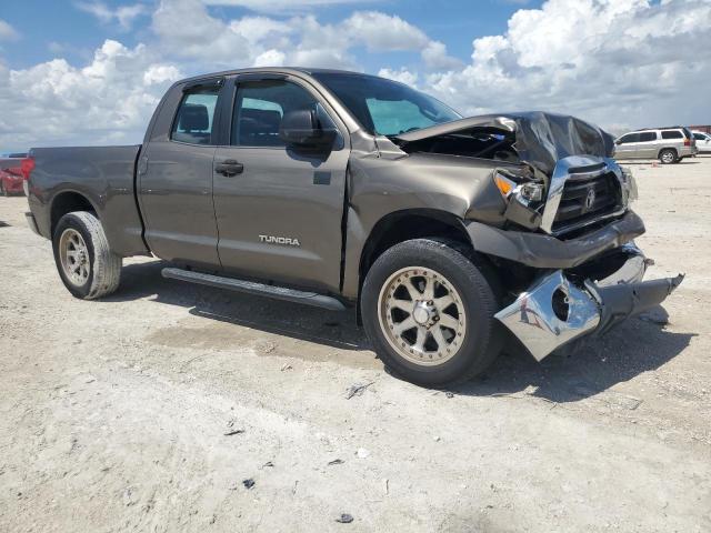 Photo 3 VIN: 5TFRU5F19BX024574 - TOYOTA TUNDRA DOU 