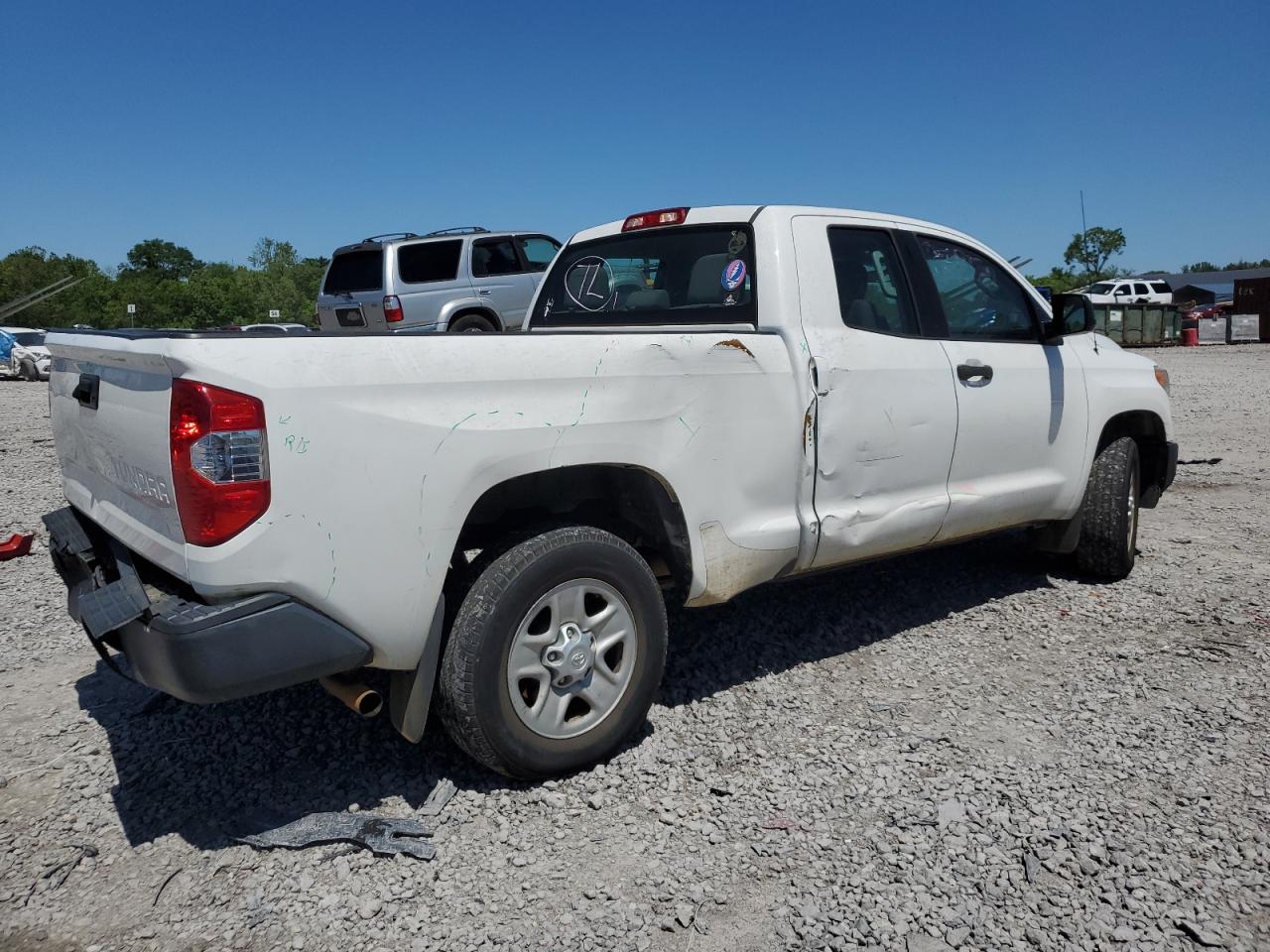 Photo 2 VIN: 5TFRU5F1XEX031893 - TOYOTA TUNDRA 