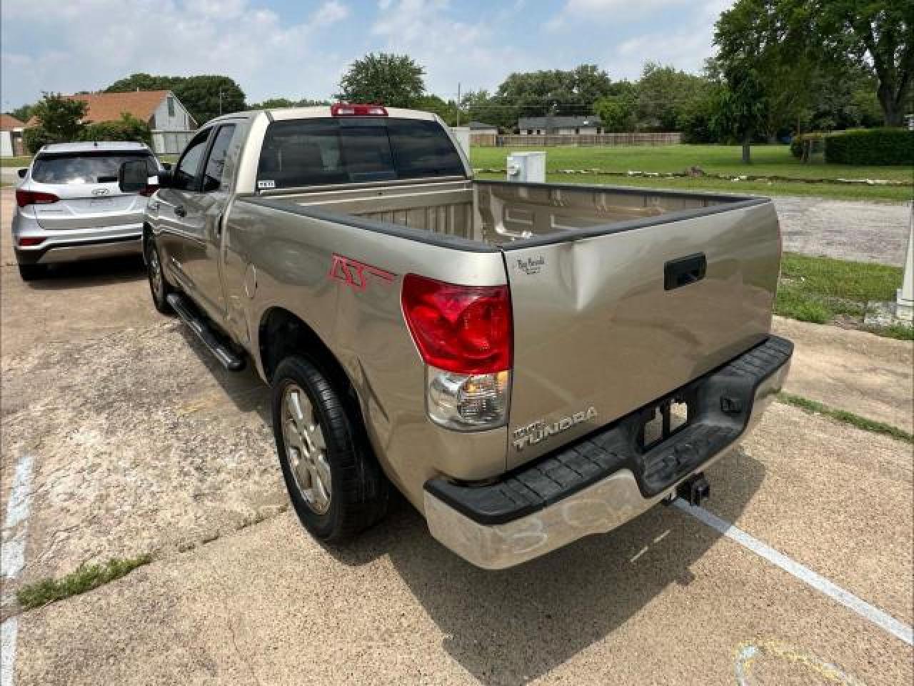 Photo 2 VIN: 5TFRV54107X005502 - TOYOTA TUNDRA 