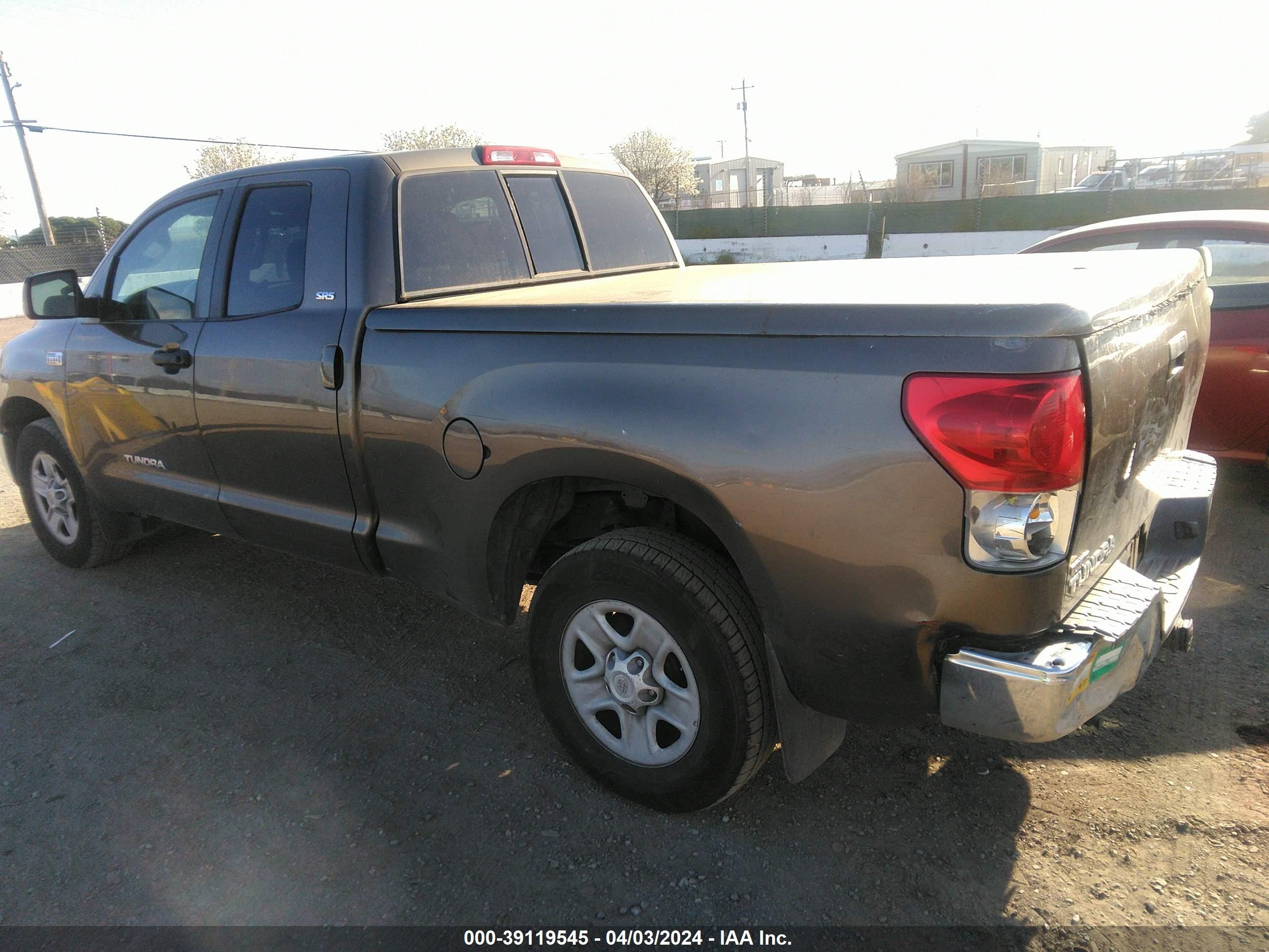 Photo 2 VIN: 5TFRV54107X022896 - TOYOTA TUNDRA 