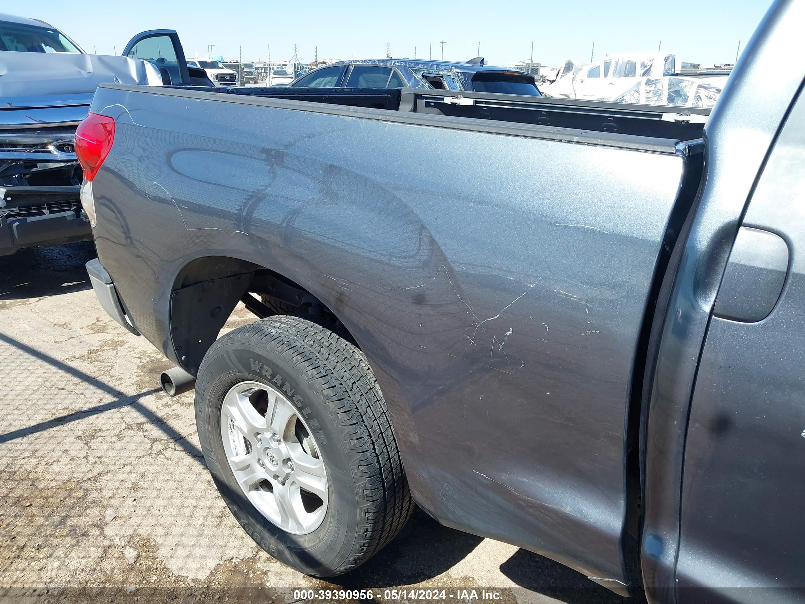 Photo 17 VIN: 5TFRV54117X010496 - TOYOTA TUNDRA 