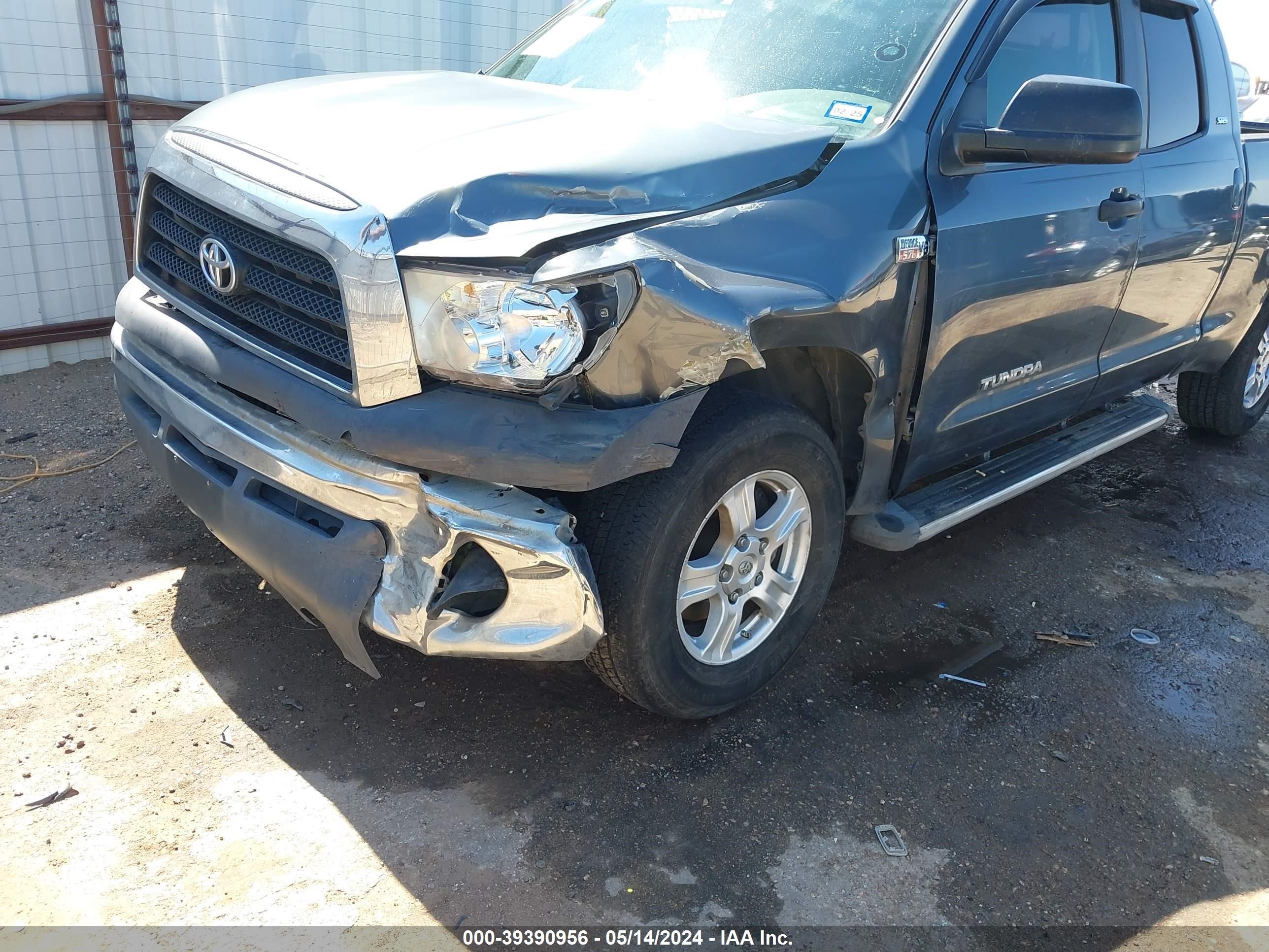 Photo 5 VIN: 5TFRV54117X010496 - TOYOTA TUNDRA 