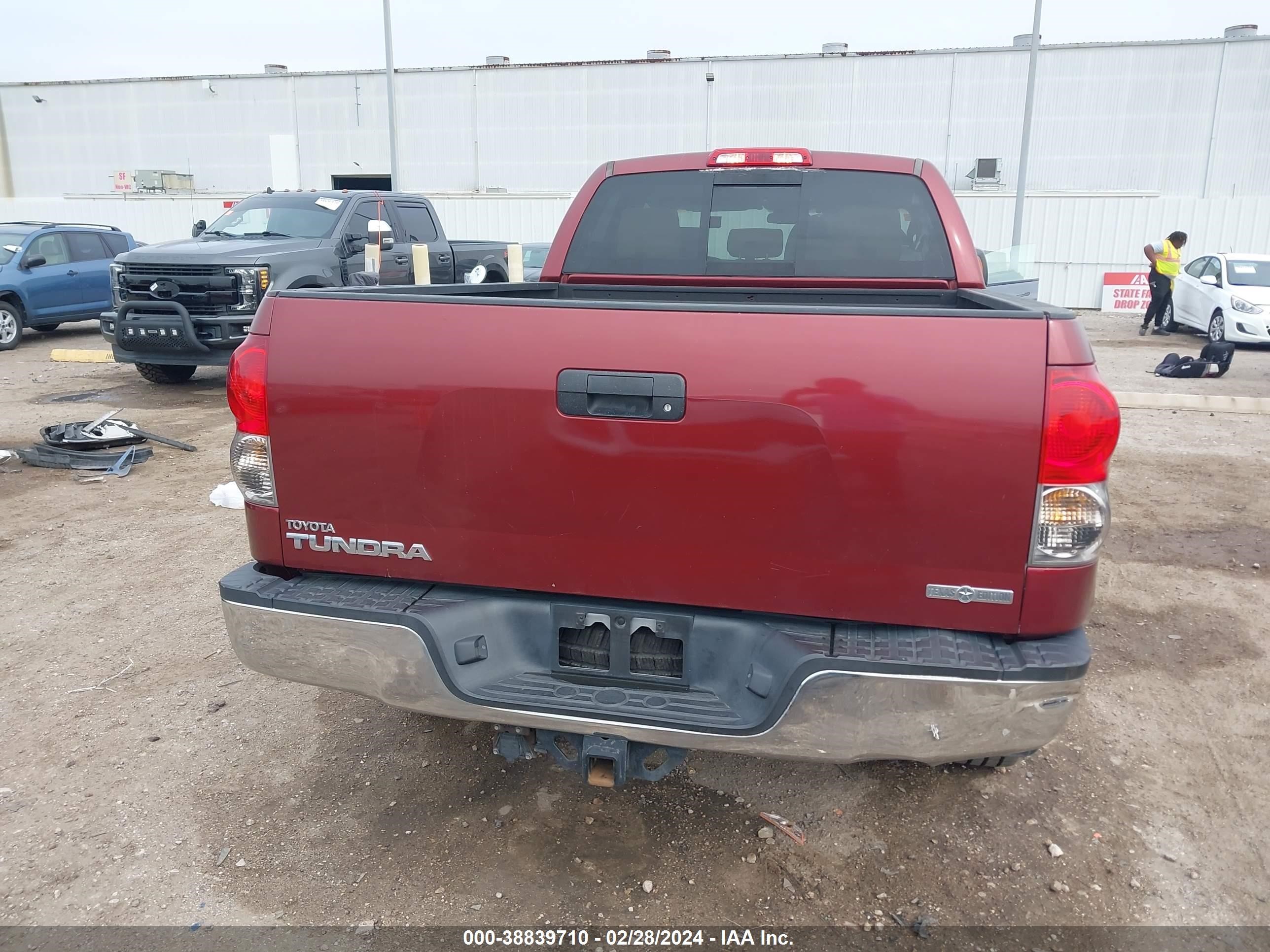 Photo 15 VIN: 5TFRV54118X039580 - TOYOTA TUNDRA 