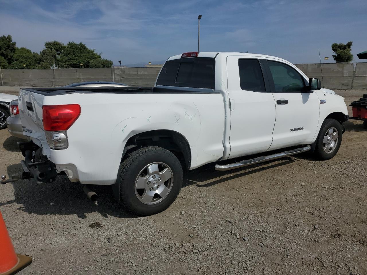 Photo 2 VIN: 5TFRV54118X051602 - TOYOTA TUNDRA 